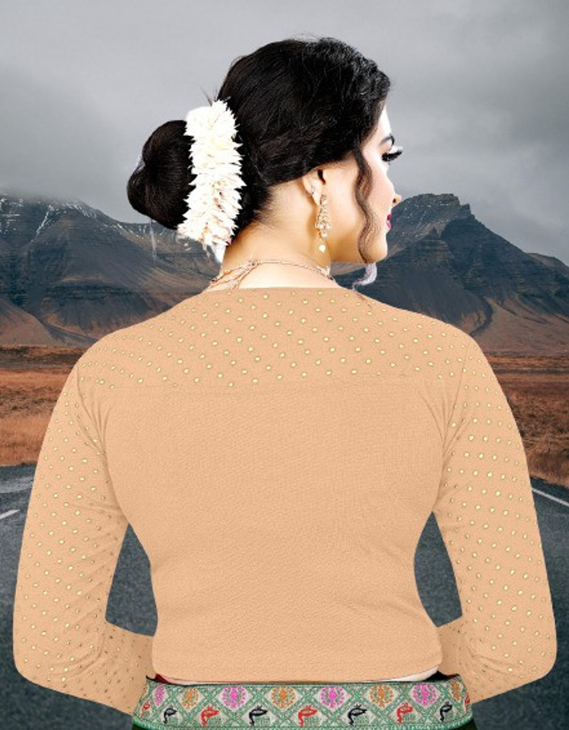 Image of Anaisha Women Round Neck 3 /4 Sleeve Blouse