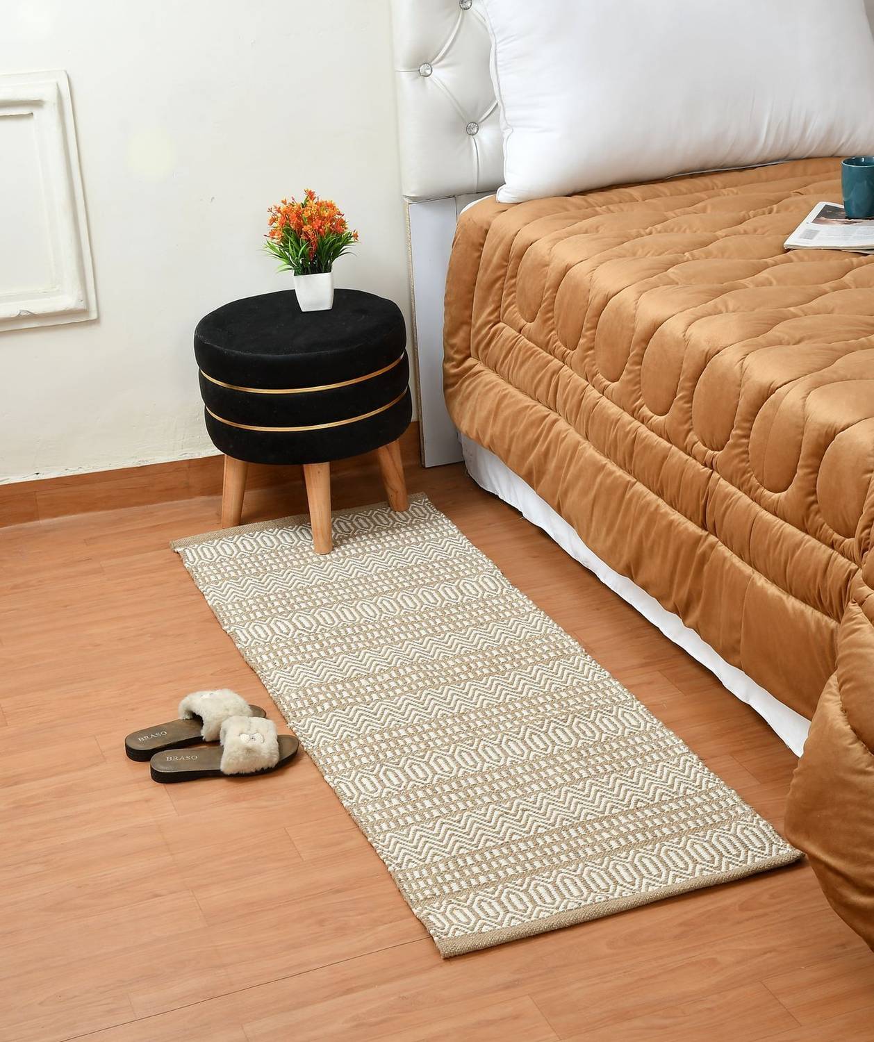 ALSTONIA 55 cm X 152 cm Cotton Runner