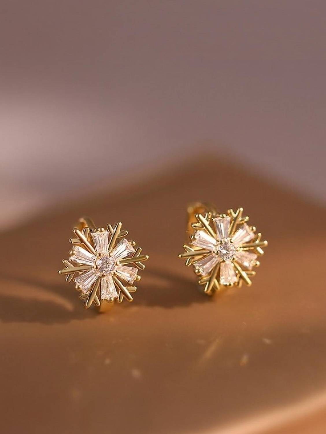 AKISON JEWELS Small Hoop Snowflake Flower Korean Earrings For Women Western Fashion Earring Crystal, Diamond, Cubic Zirconia Alloy Earring Set, Hoop Earring