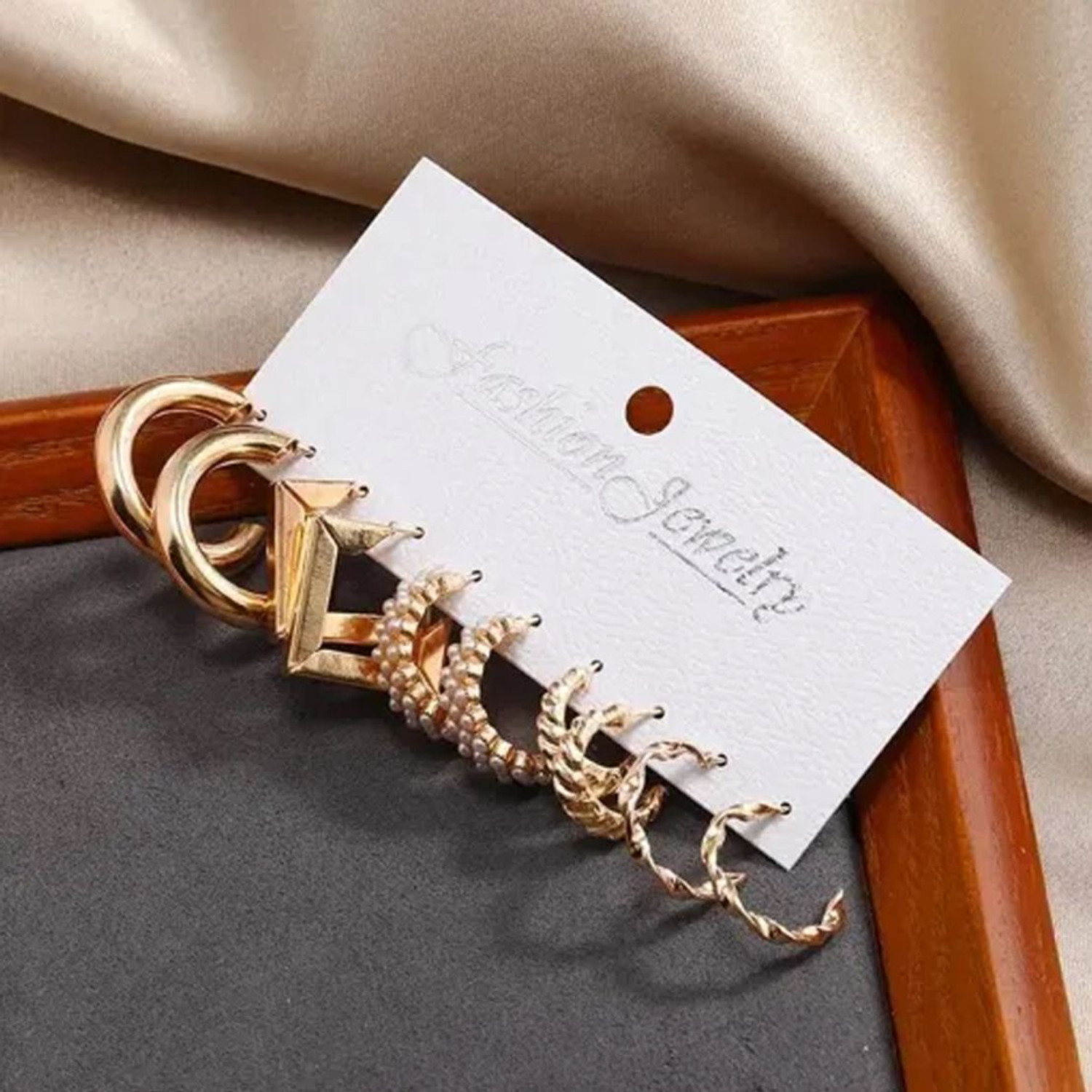 Image of Vembley Combo of 5 Western Earring For Women /Girls Pearl Alloy Stud Earring