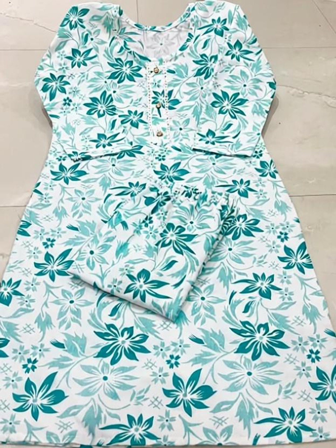 Image of Leafhandlooms Women Kurta and Pant Set