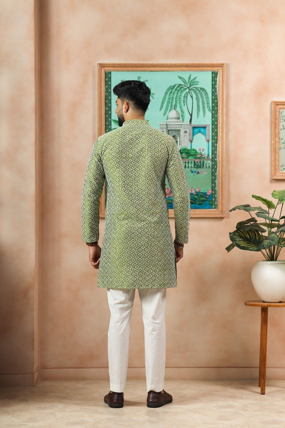 Image of Koshin Men Embroidered Straight Kurta