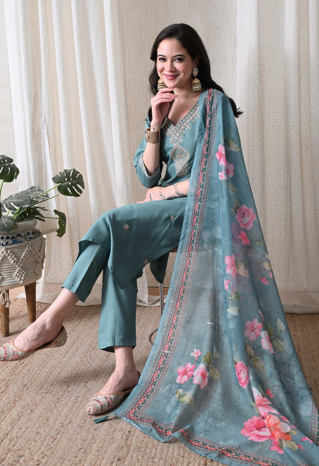 Image of aurbhi Women Cotton Rayon Kurti Pant Dupatta Set