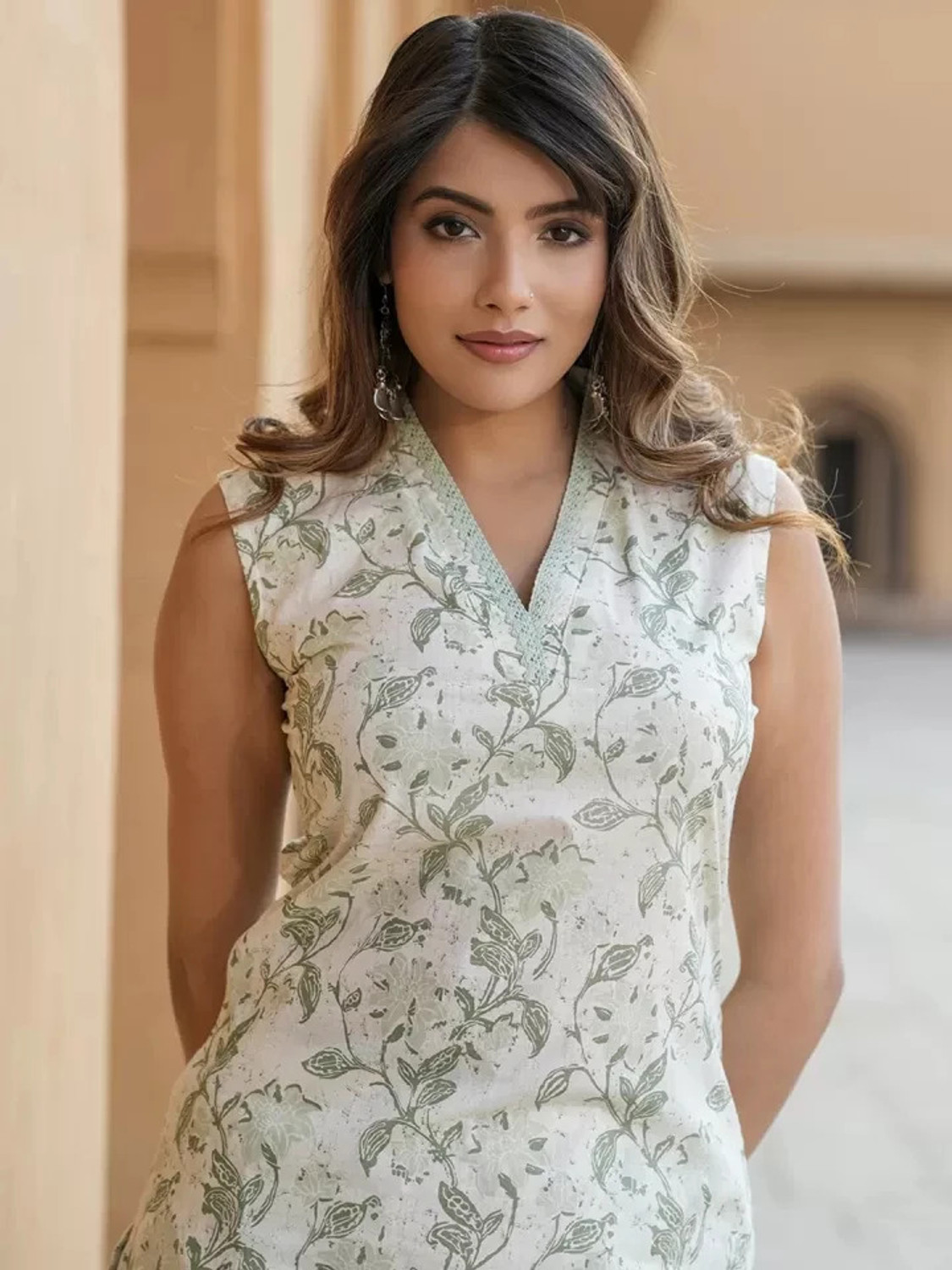 Image of Lamba Creations Women Kurti Pant Dupatta Set