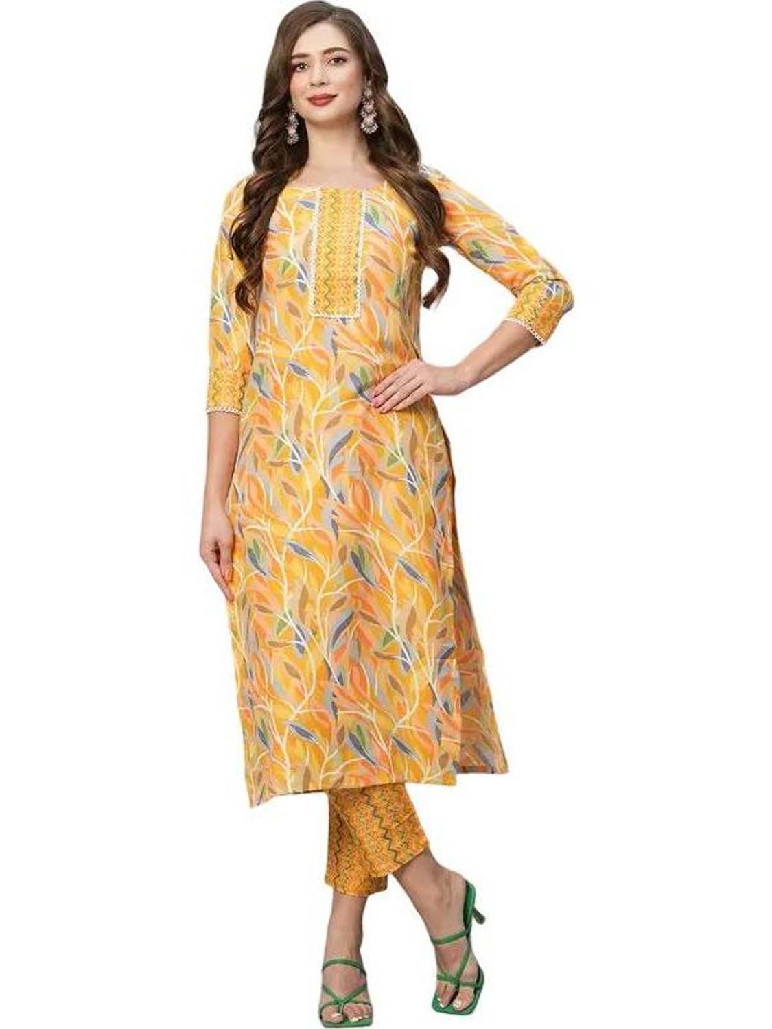 BAMSOM WEAR Women Kurti Pant Set