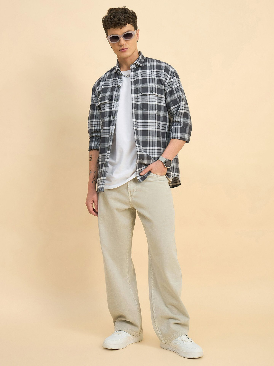 Image of FLEECRANE Relaxed Fit Men Beige Jeans