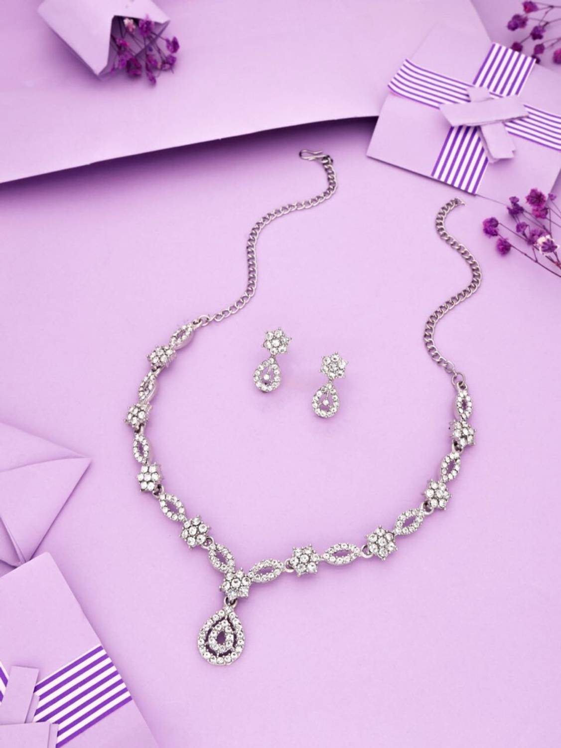 bulsenk Alloy Silver Silver, White Jewellery Set