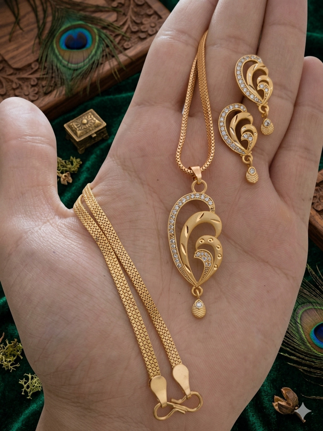 Image of SG Jewels Copper Gold-plated Gold Jewellery Set