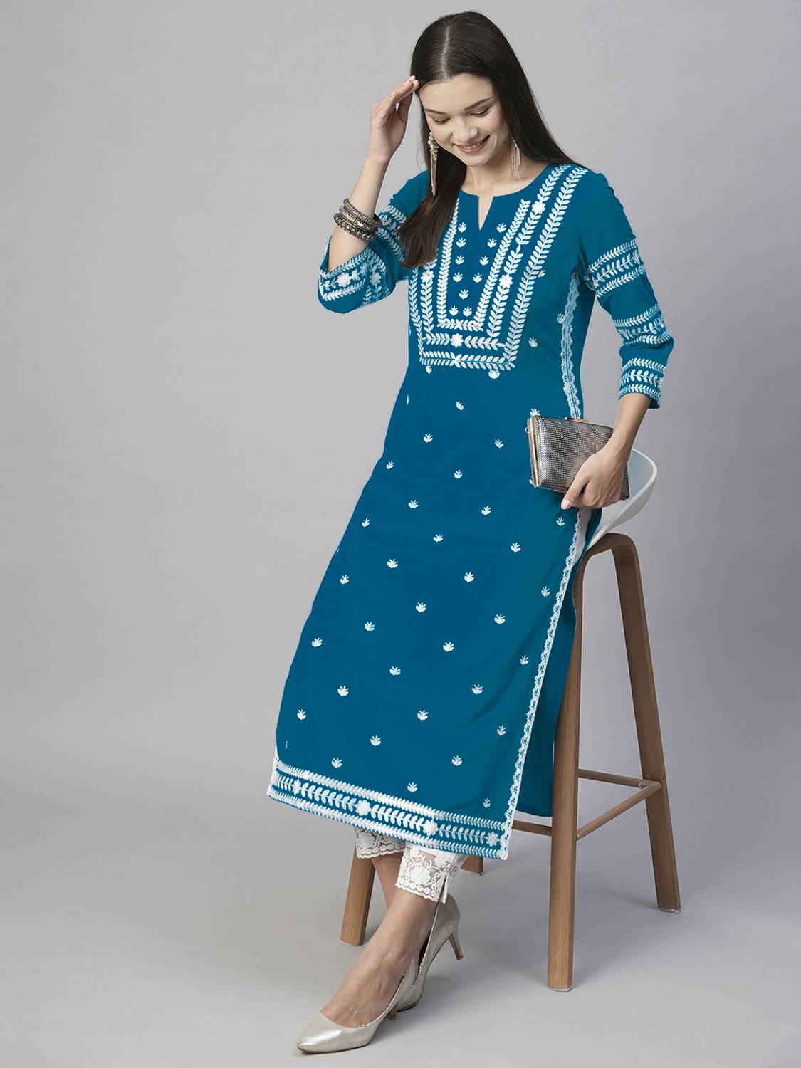 BEAUTYBEATS Women Embroidered Straight Kurta