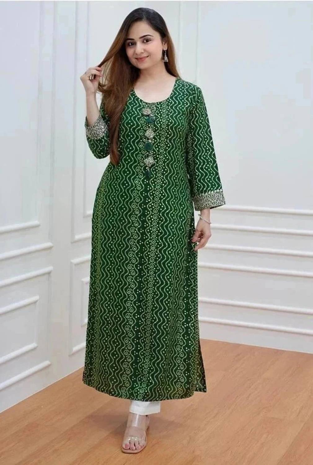 ANGIYA Women Embroidered Straight Kurta