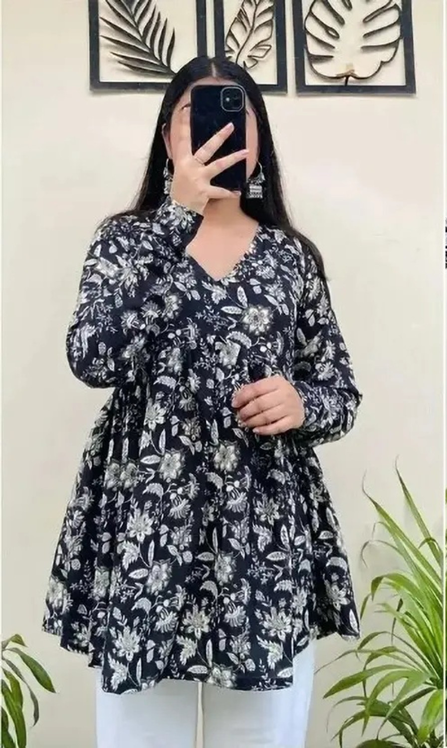 Image of BIBHATSU Casual Floral Print Women Black, Blue Top