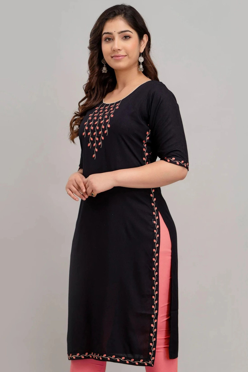 Image of Sehrish Store Women Embroidered Straight Kurta