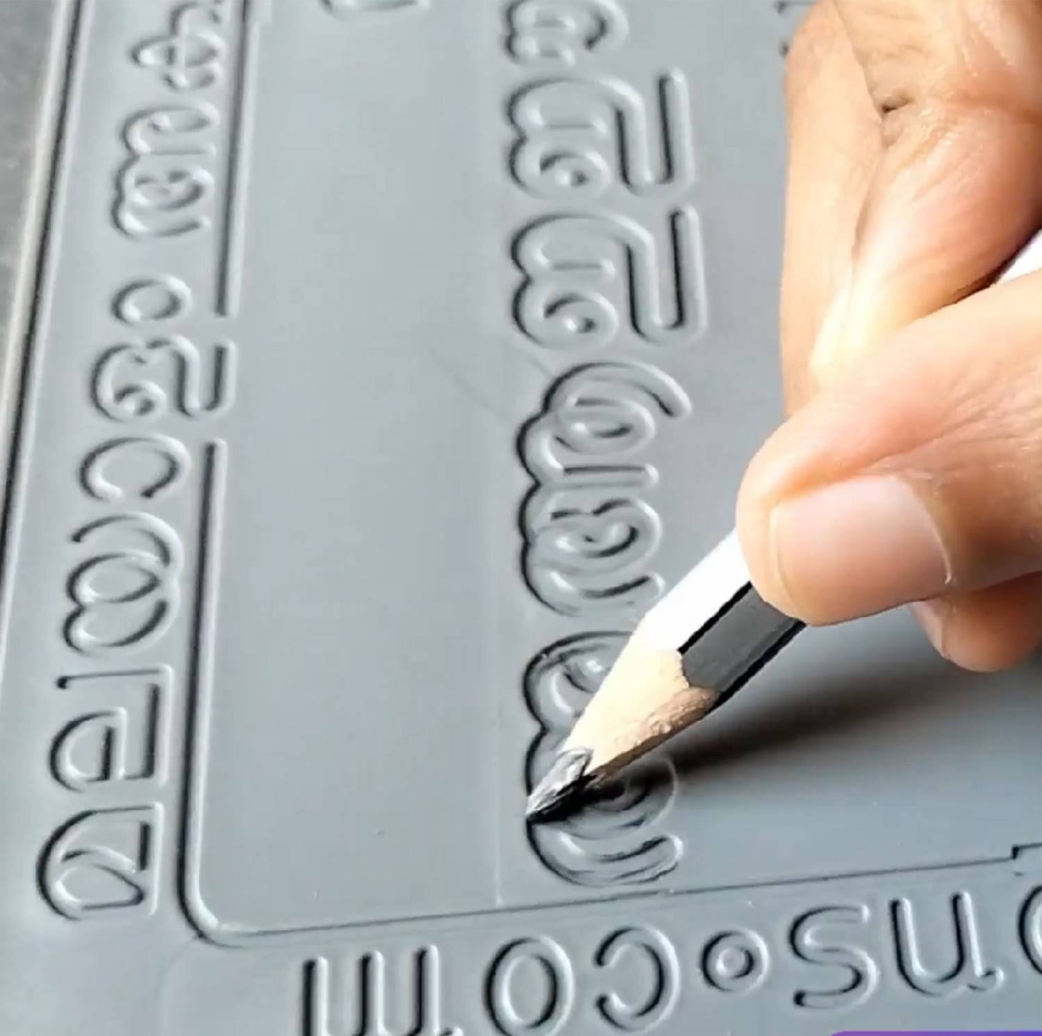 AKSHARABHYAS Malayalam Aksharagalu 3Slates with letters in groves for Children to trace&learn