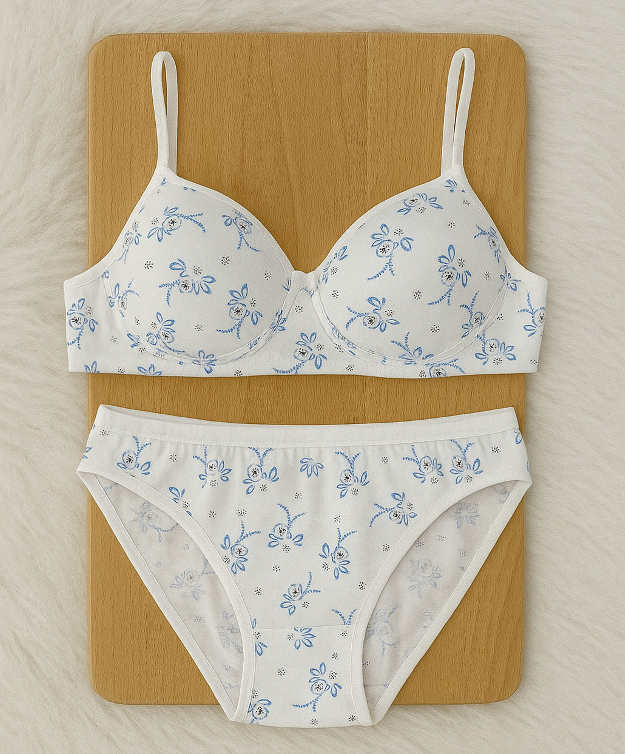 Image of 15 PLUS Lingerie Set