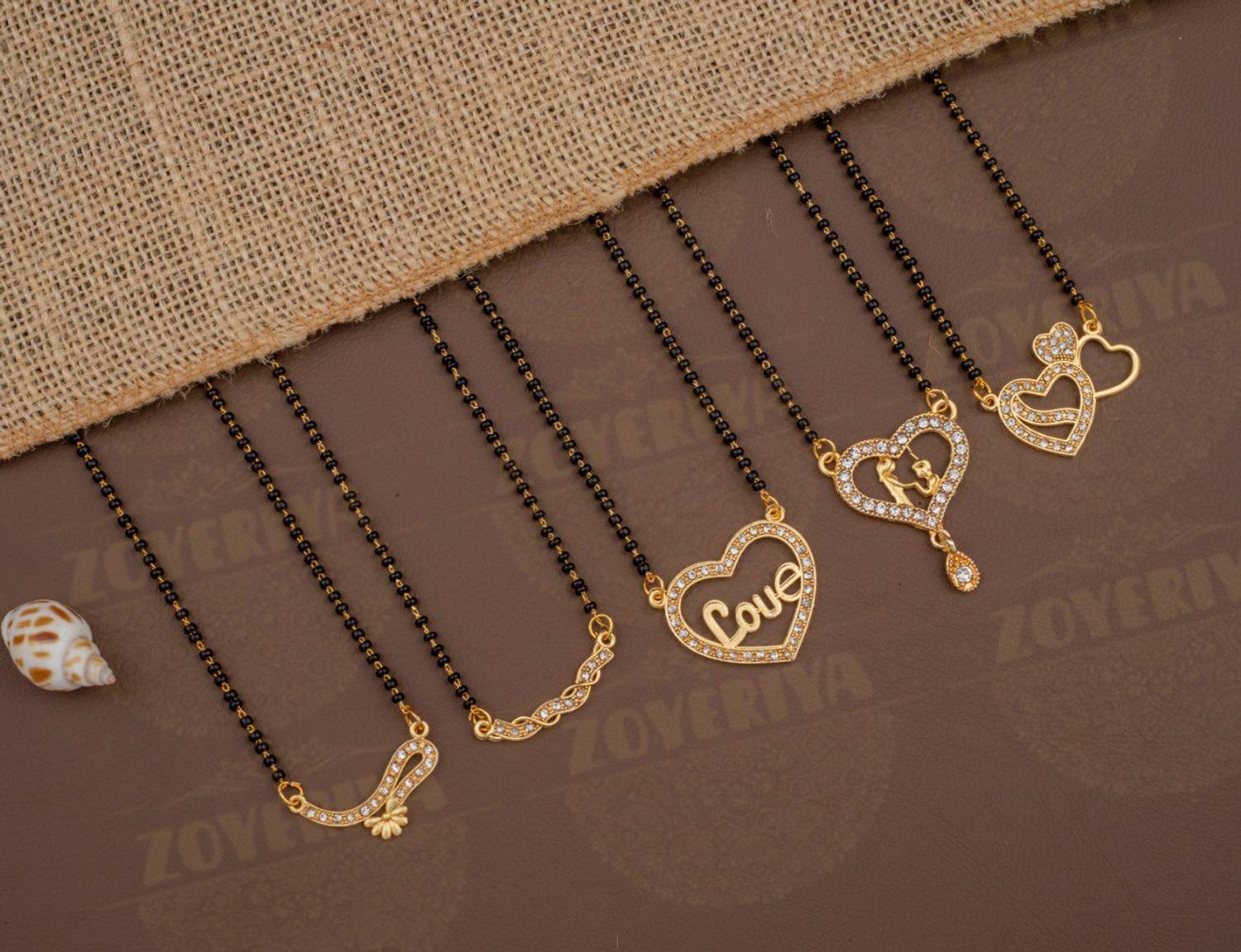 bhanu diam Alloy Gold Jewellery Set