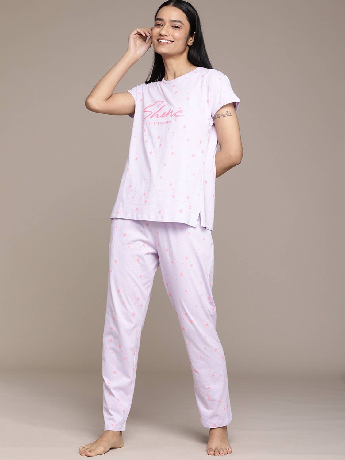 Beebelle Women Printed, Geometric Print Pink Top & Pyjama Set