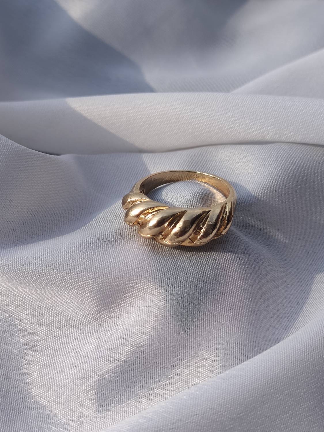 Anna Stella Metal Ring