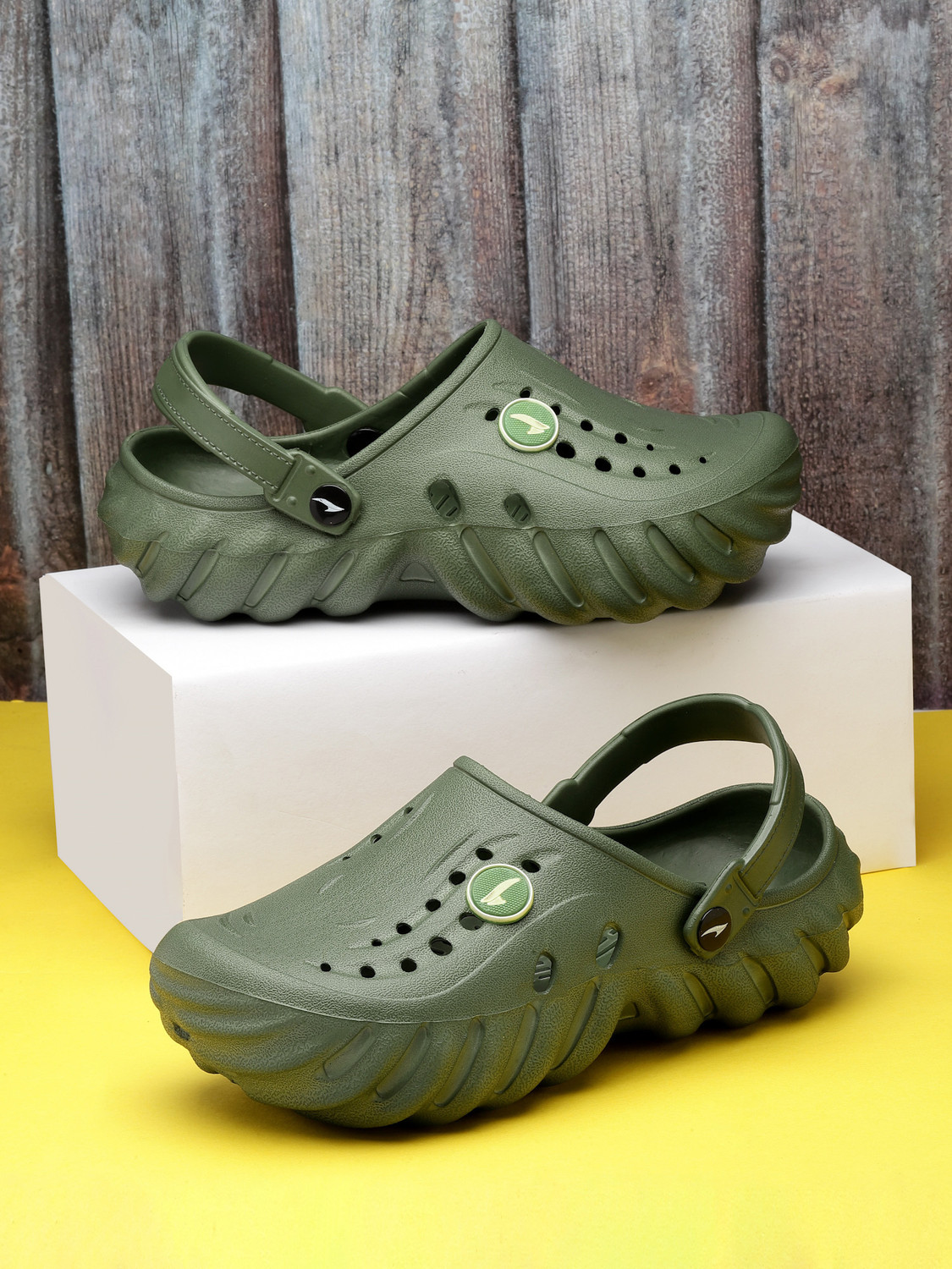 Image of asian Men Clogs