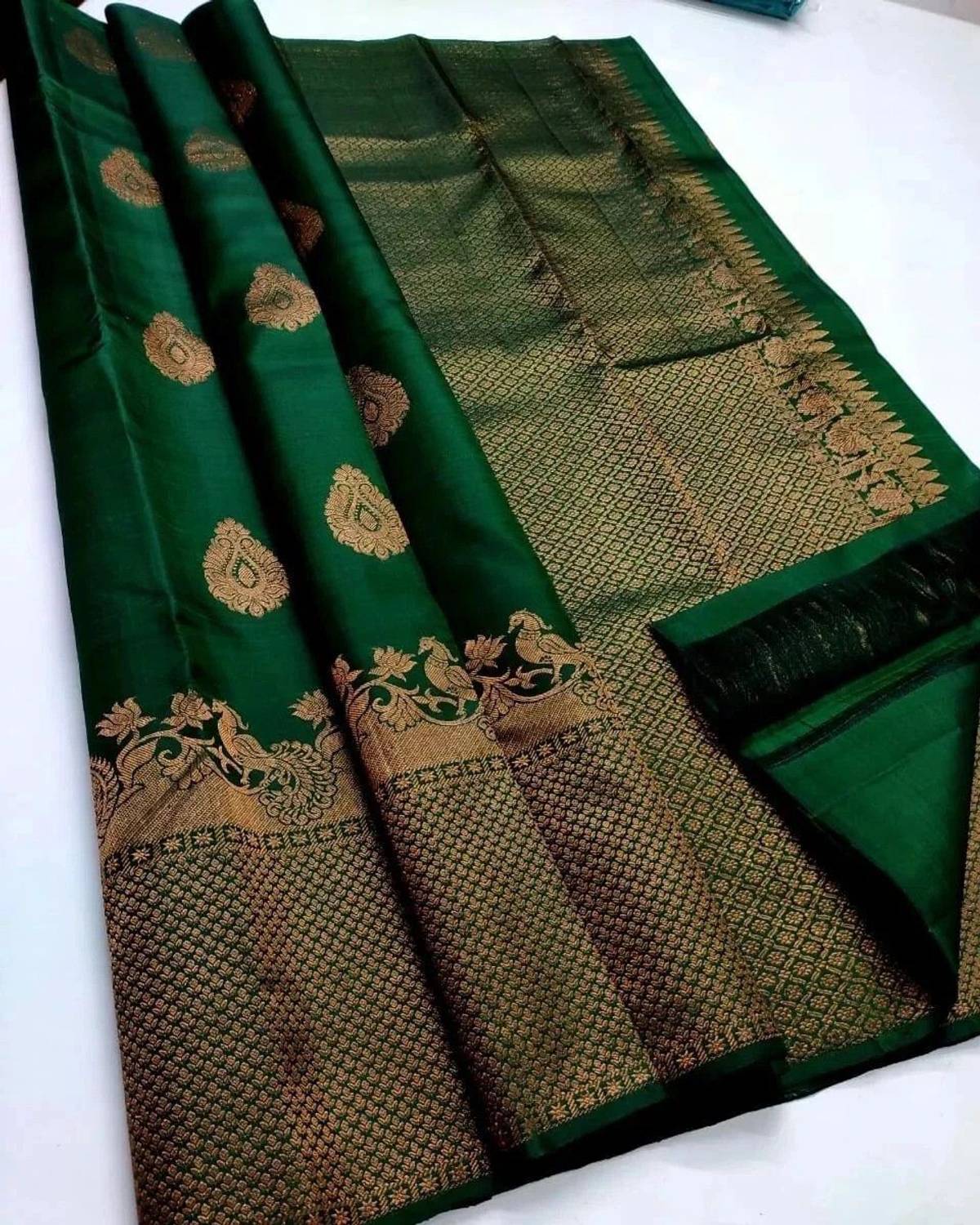 VASTUKALA Woven Kanjivaram Pure Silk, Art Silk Saree