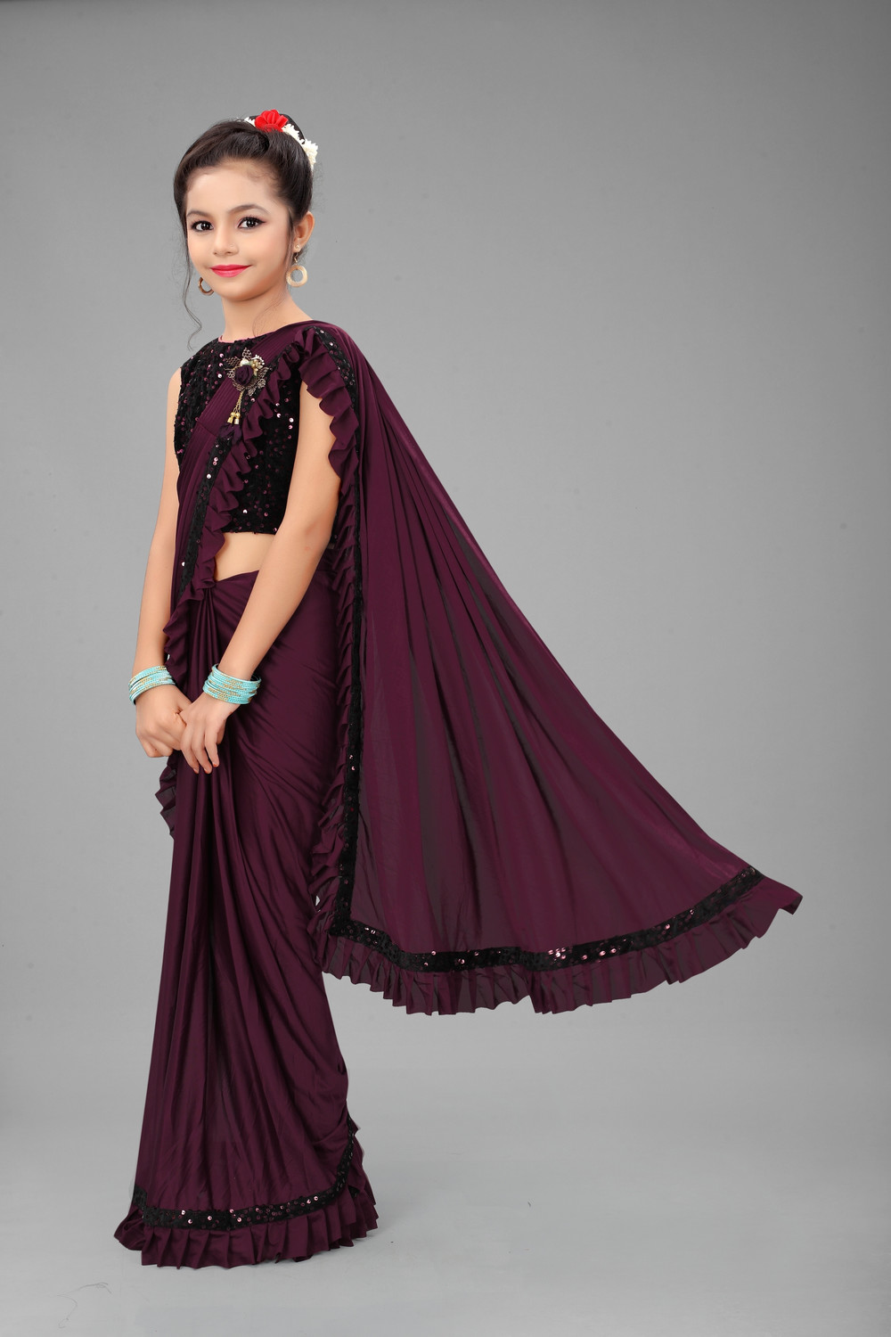 Image of HERVALLY Embellished Bollywood Lycra Blend Saree
