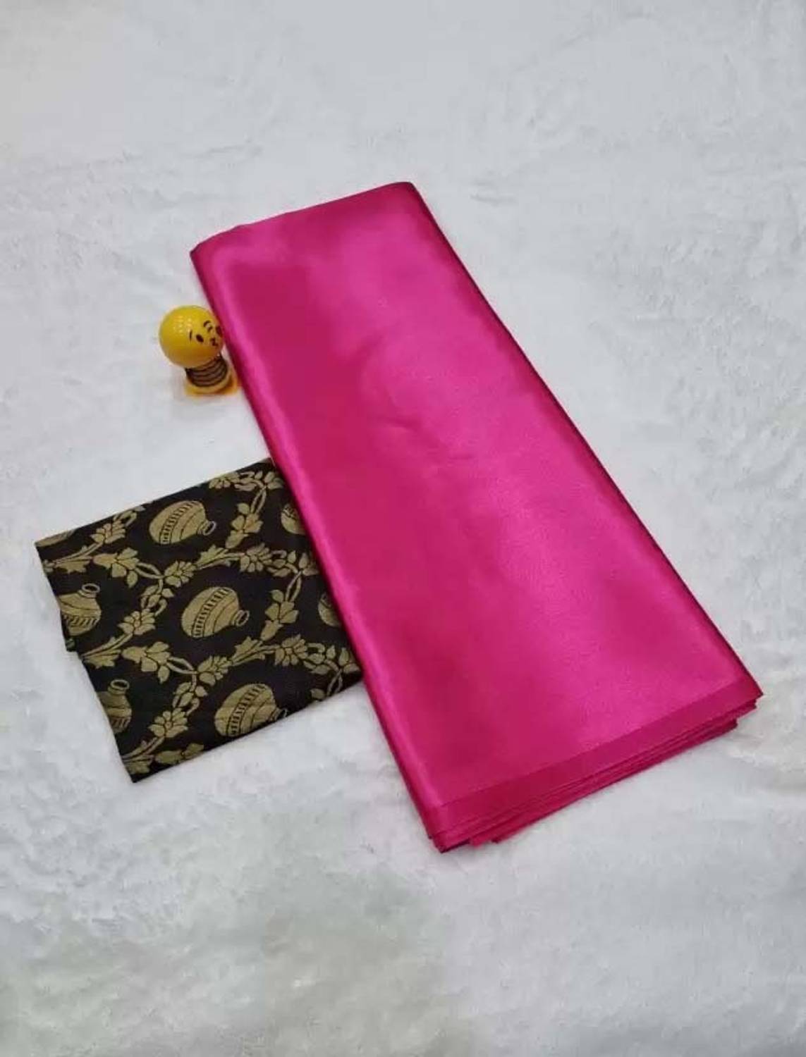 Shrilaxmisari Solid/Plain Bollywood Satin Saree