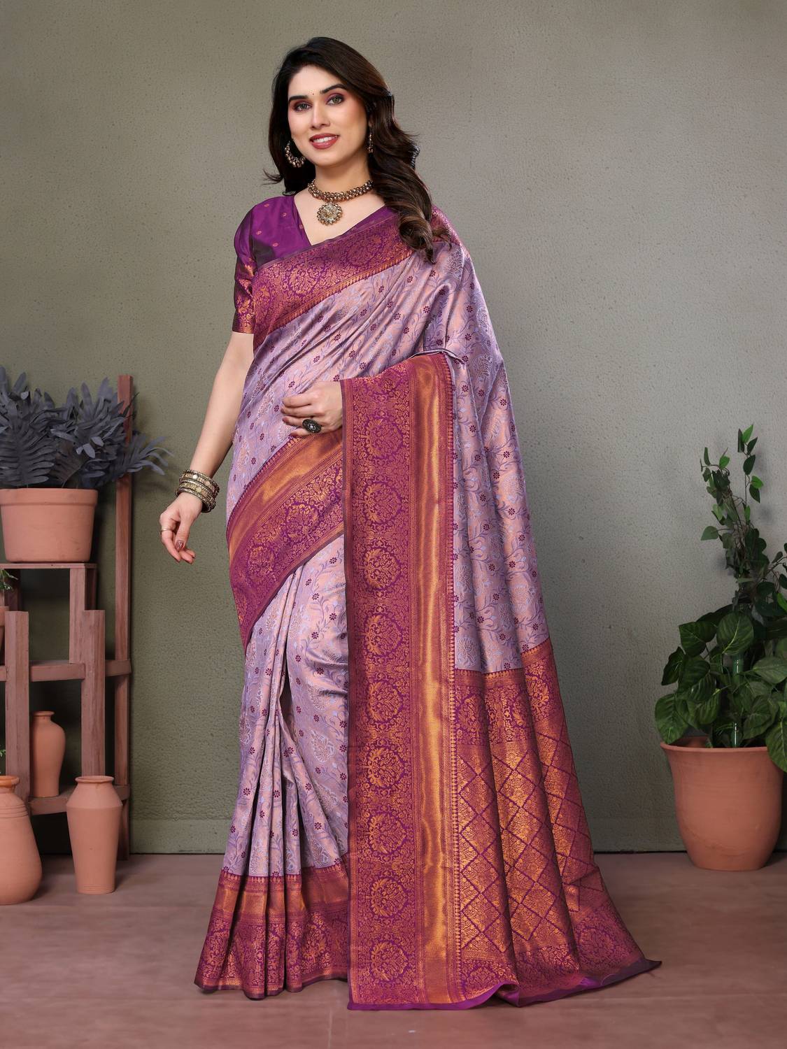 AVANTIKA FASHION Woven Kanjivaram Pure Silk, Art Silk Saree (Purp