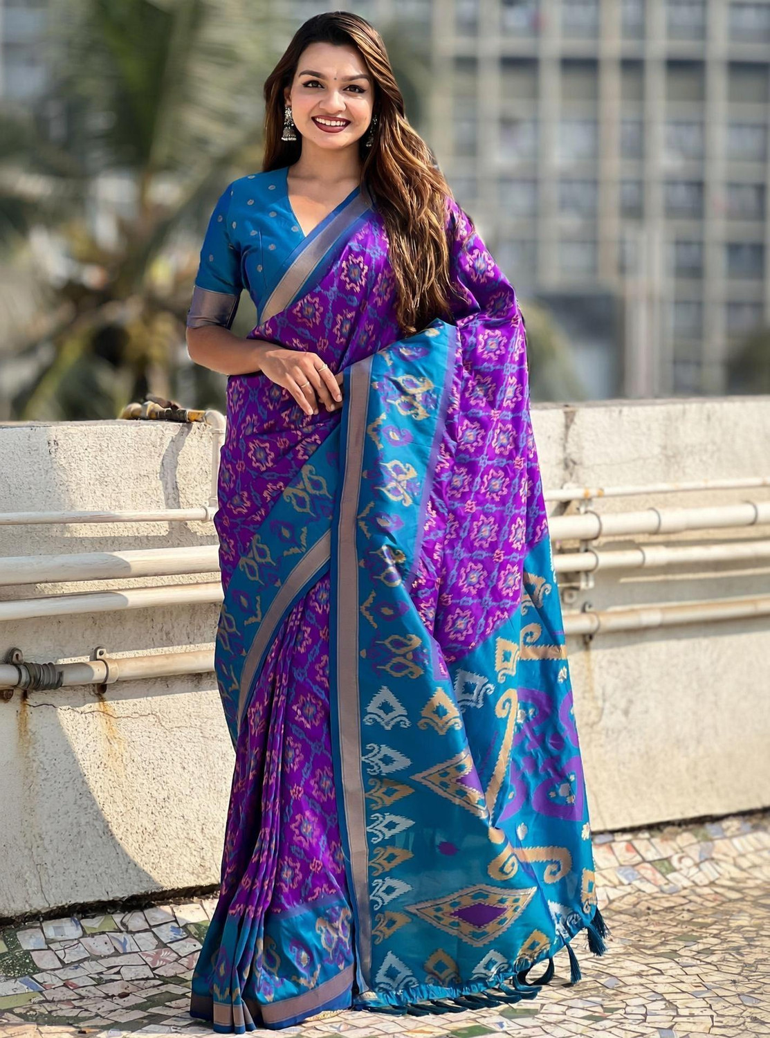 Image of ROOP LAVANYA Woven Patola Cotton Silk, Jacquard Saree