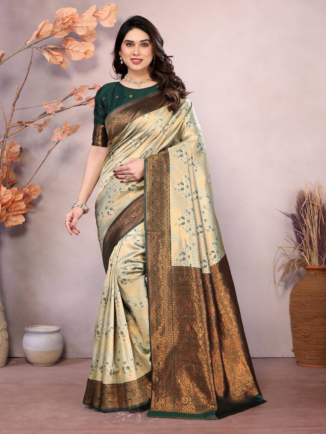 AVANTIKA FASHION Woven Kanjivaram Pure Silk, Art Silk Saree (Crea