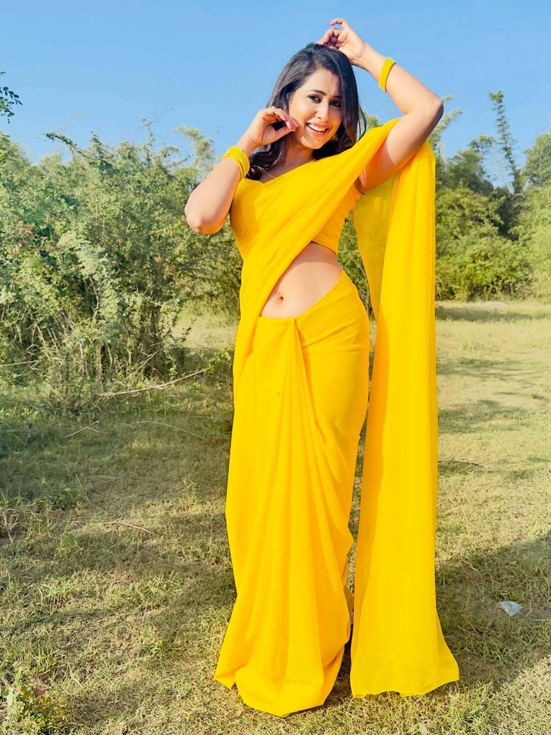 Anand Sarees Solid/Plain, Dyed Daily Wear Georgette Saree