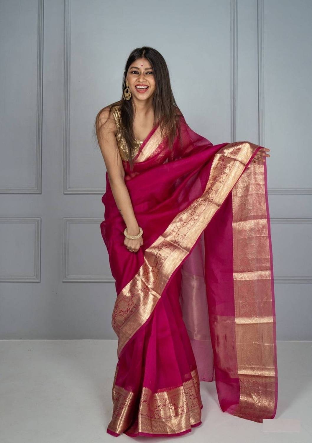 the diwa garments mfg Solid/Plain Kanjivaram Organza Saree (Pink)