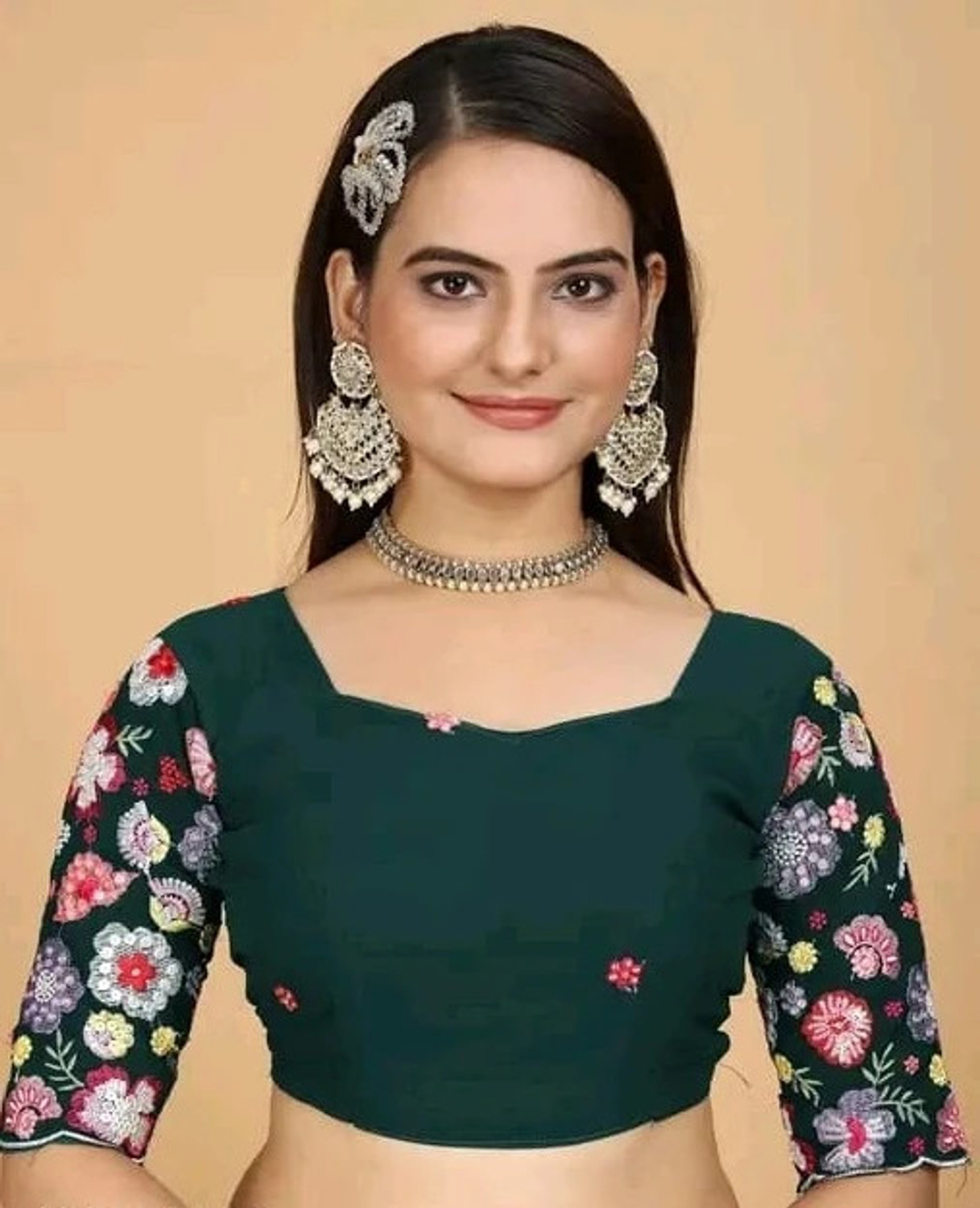 Image of PIYA DESIGNER Solid /Plain Manipuri Georgette Saree