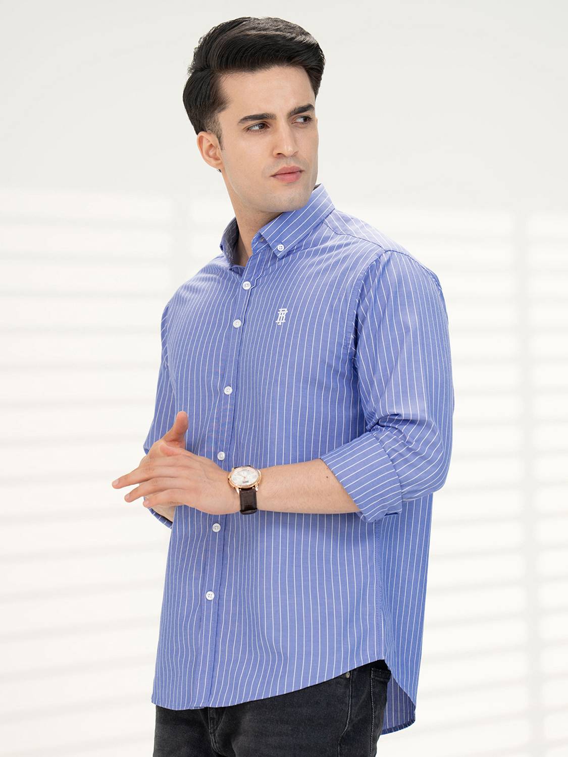 RED रेड टेप Shirt - Image 2