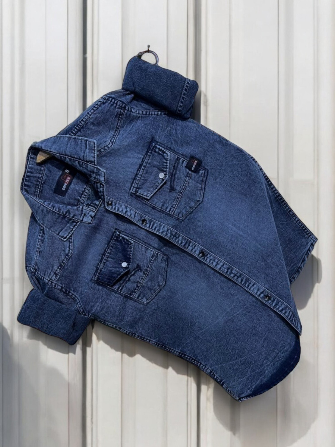 Image of Deniyes Men Solid Casual Blue Shirt