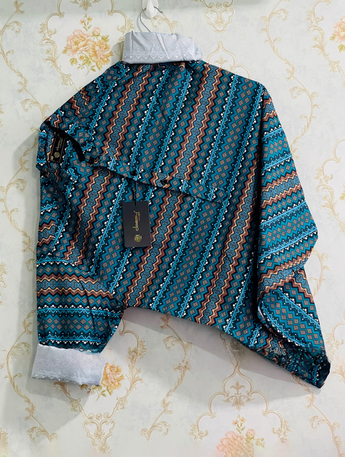 Image of SHANNON FASHION Men Printed Casual Multicolor Shirt