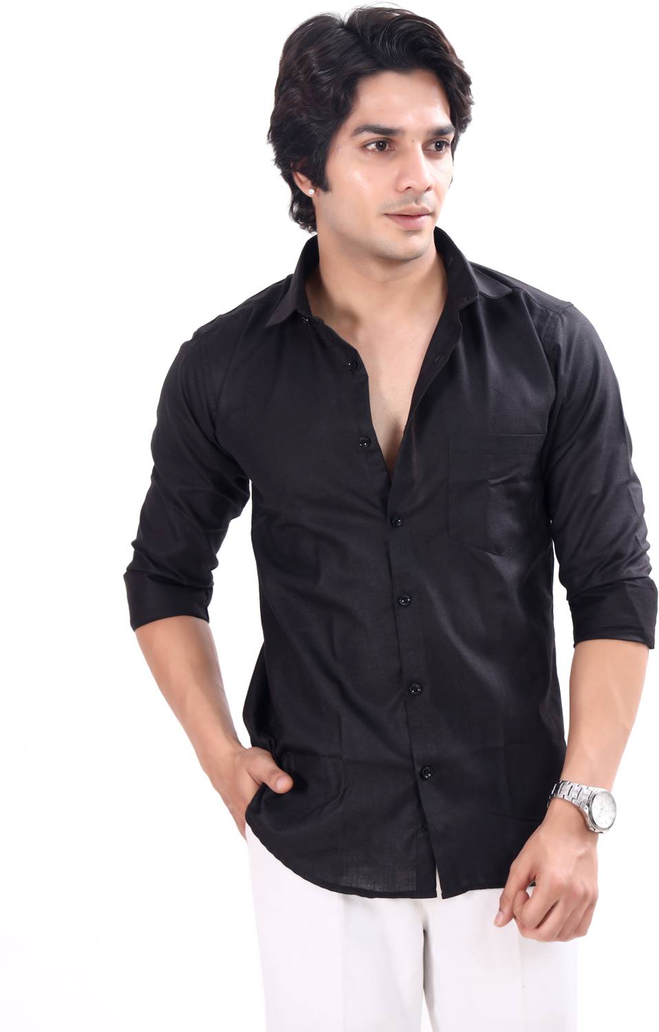 AKAIKA Men Solid Casual Black Shirt