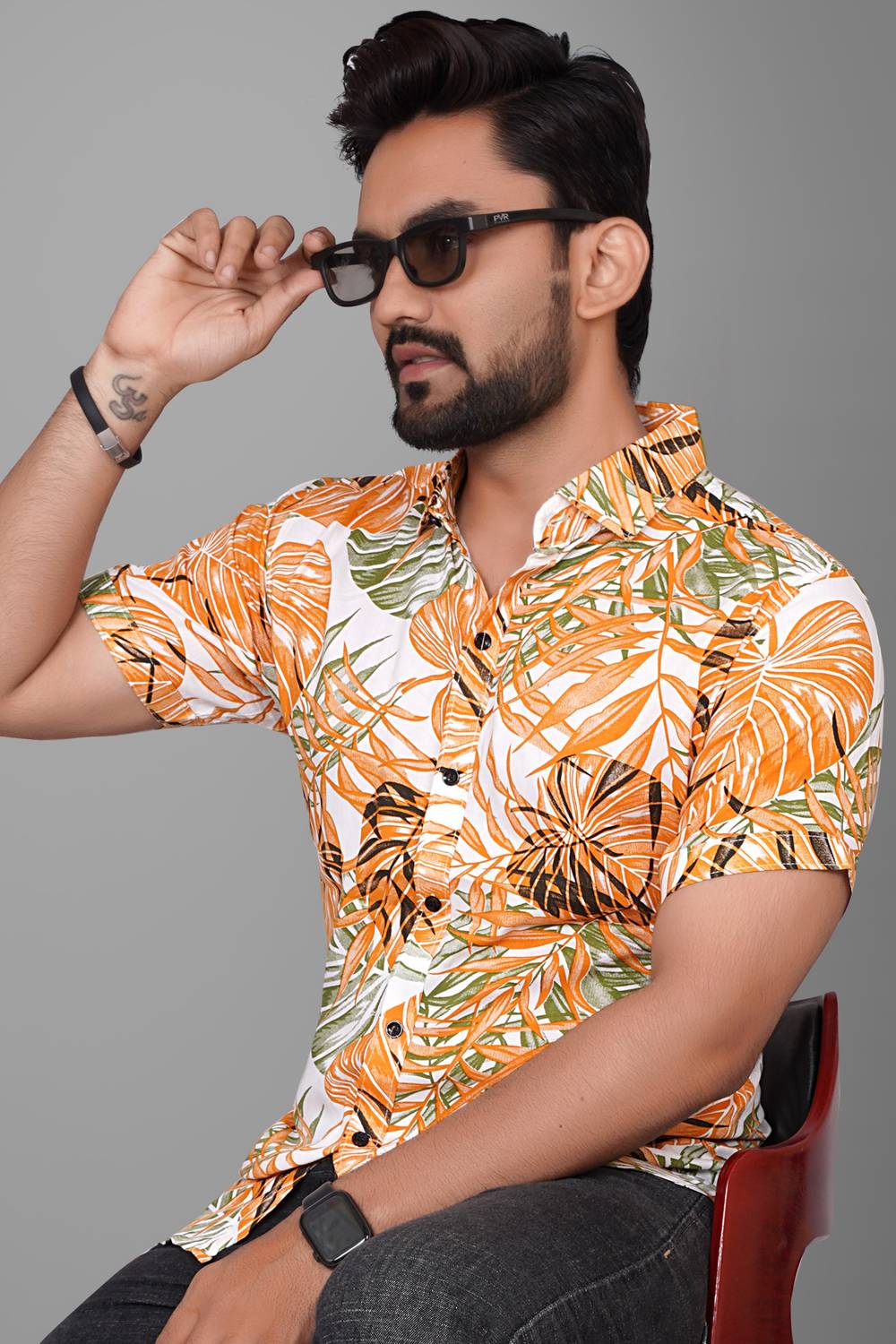 Voroxy Men Regular Fit Printed Spread Collar Casual Shirt