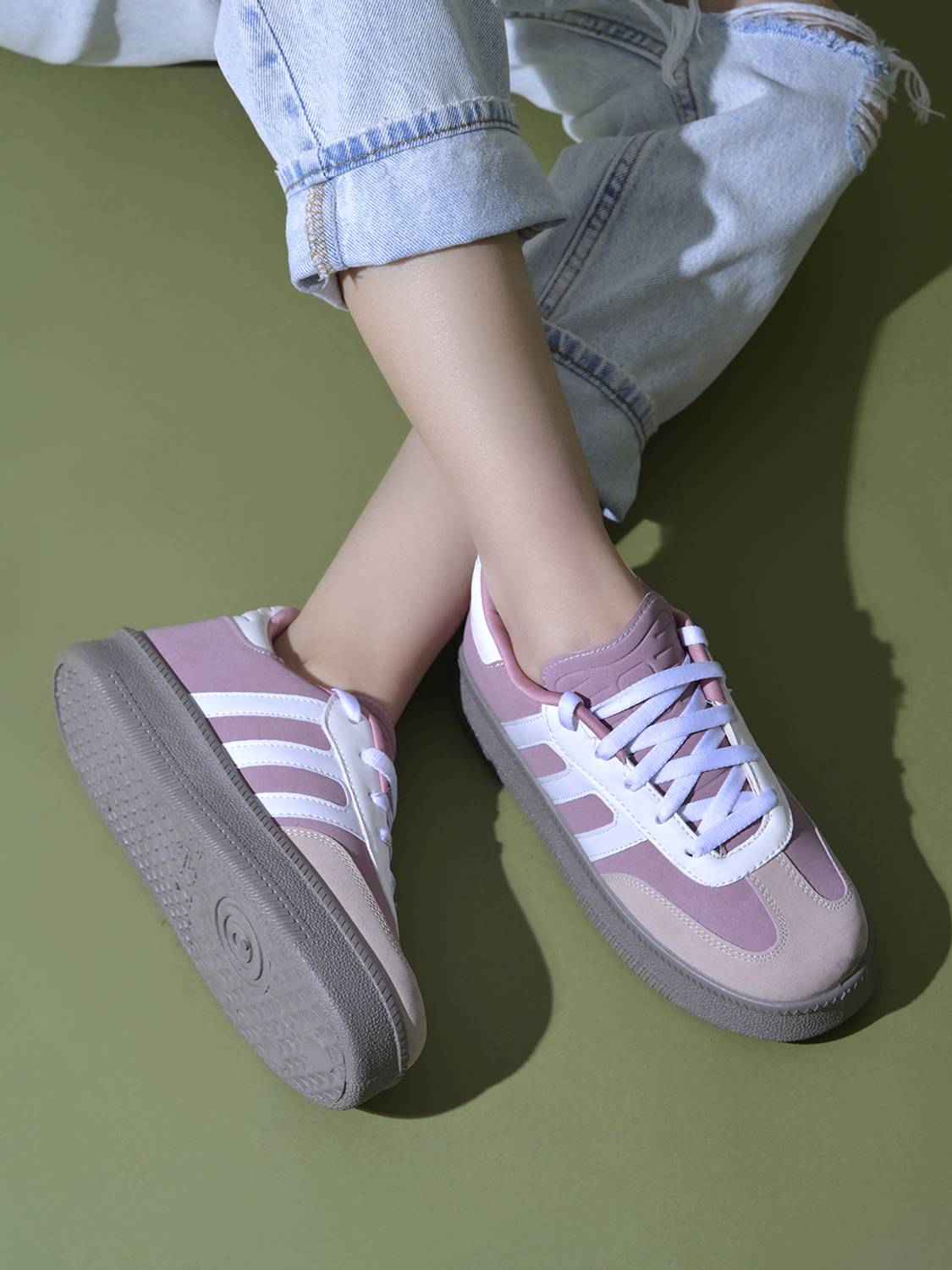 SHOETOPIA Girls Pink Lace Sneakers - Image 3