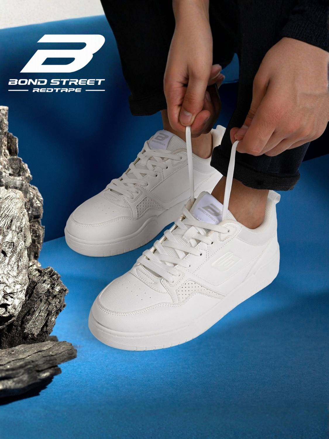 Bond Street Red Men's Casual Sneakers - Image 4