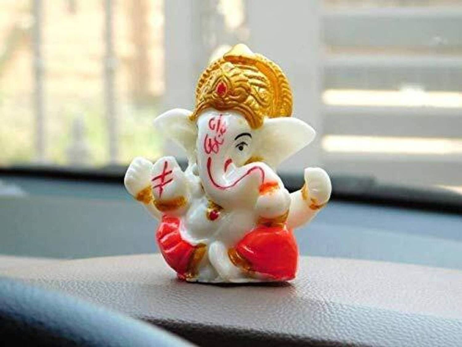 SVGG DECORS Ganesh Idol for Car Dashboard Small Ganesha Idol Dashboard Showpiece for Car Decorative Showpiece  -  5.05 cm