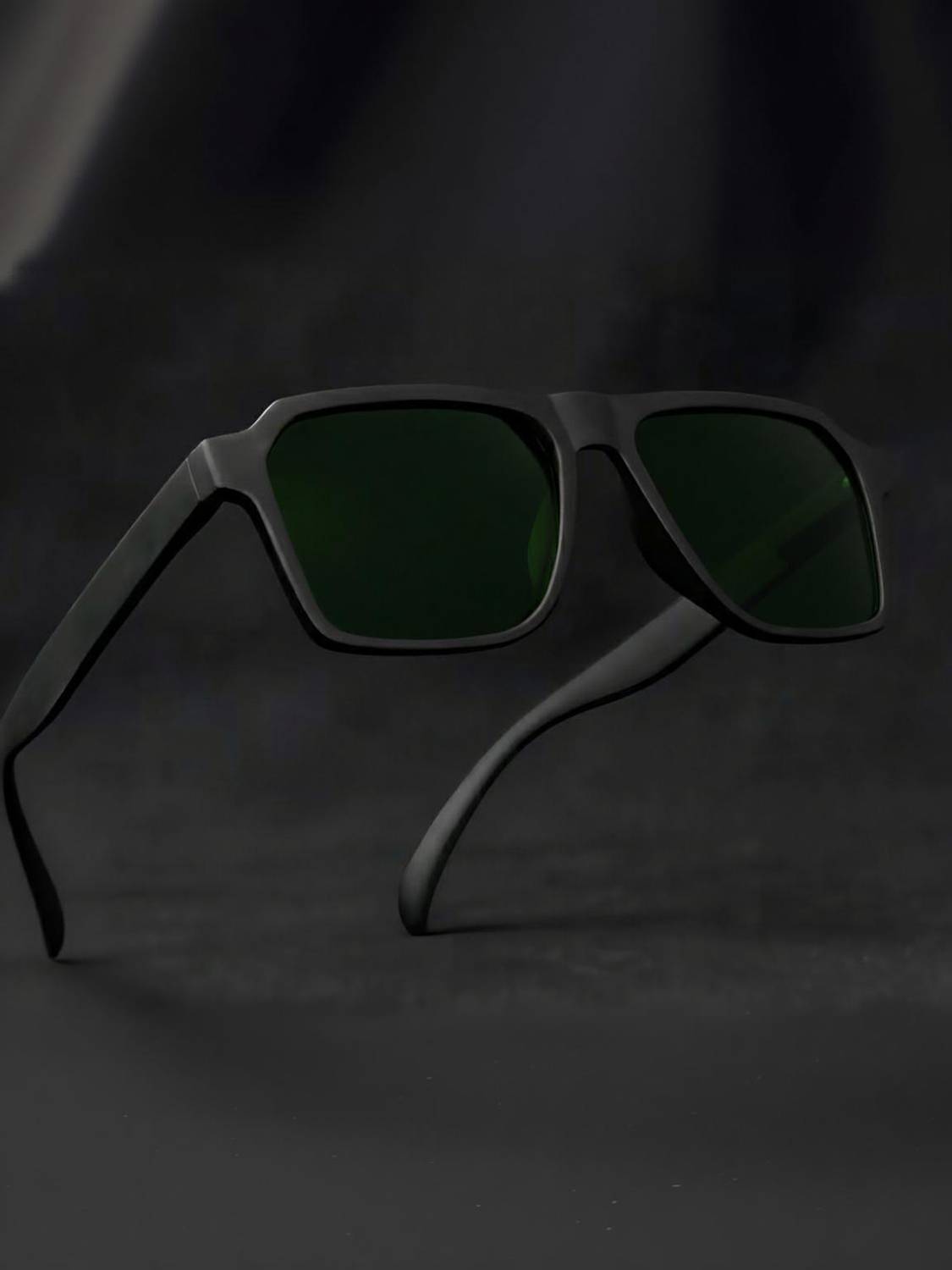 Anemone Retro Square Sunglasses