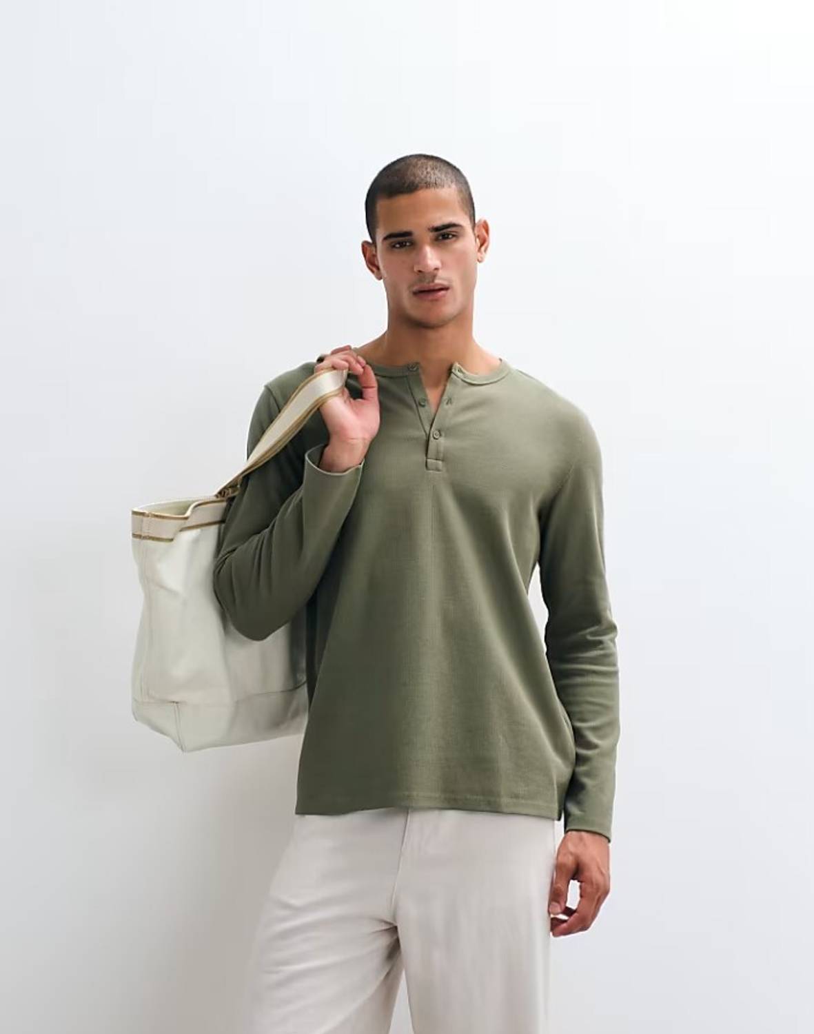 Styvibe Men Green Henley Neck T-Shirt - Image 2