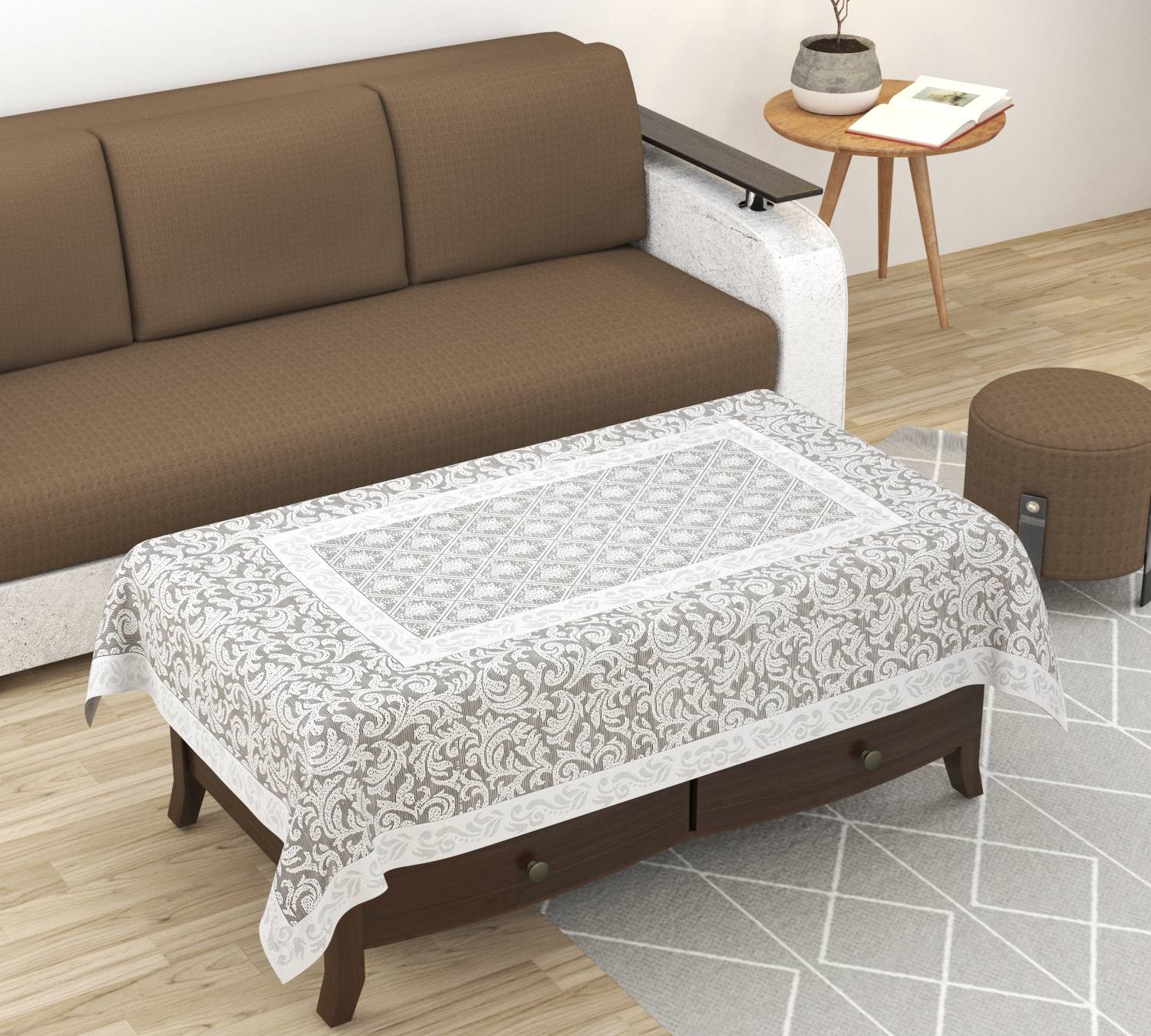 Bigger fish Silk 4 Seater Printed Table Cover