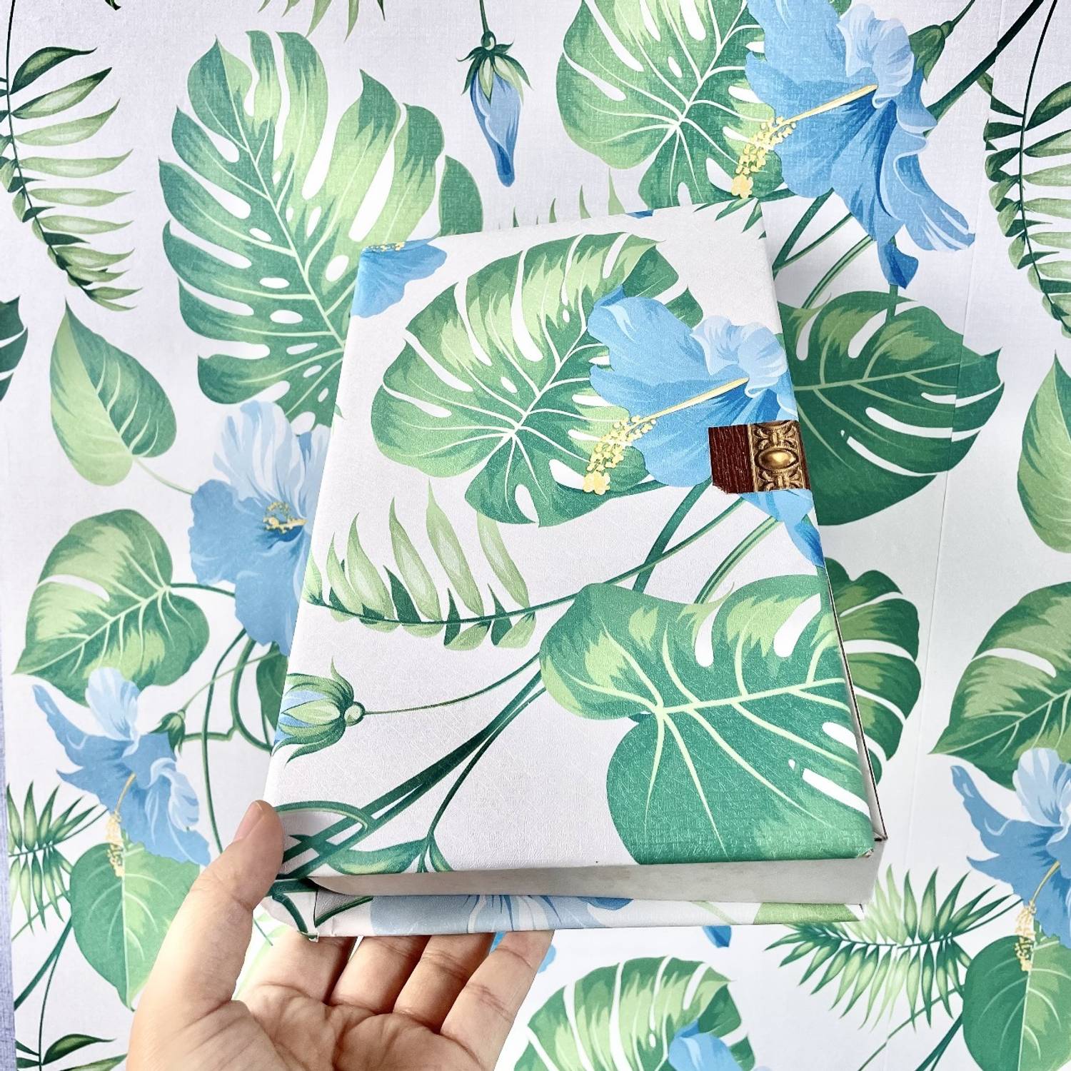Hayaa Enterprise 250 cm x 45 cm Waterproof Decorative Vinyl Wallpaper