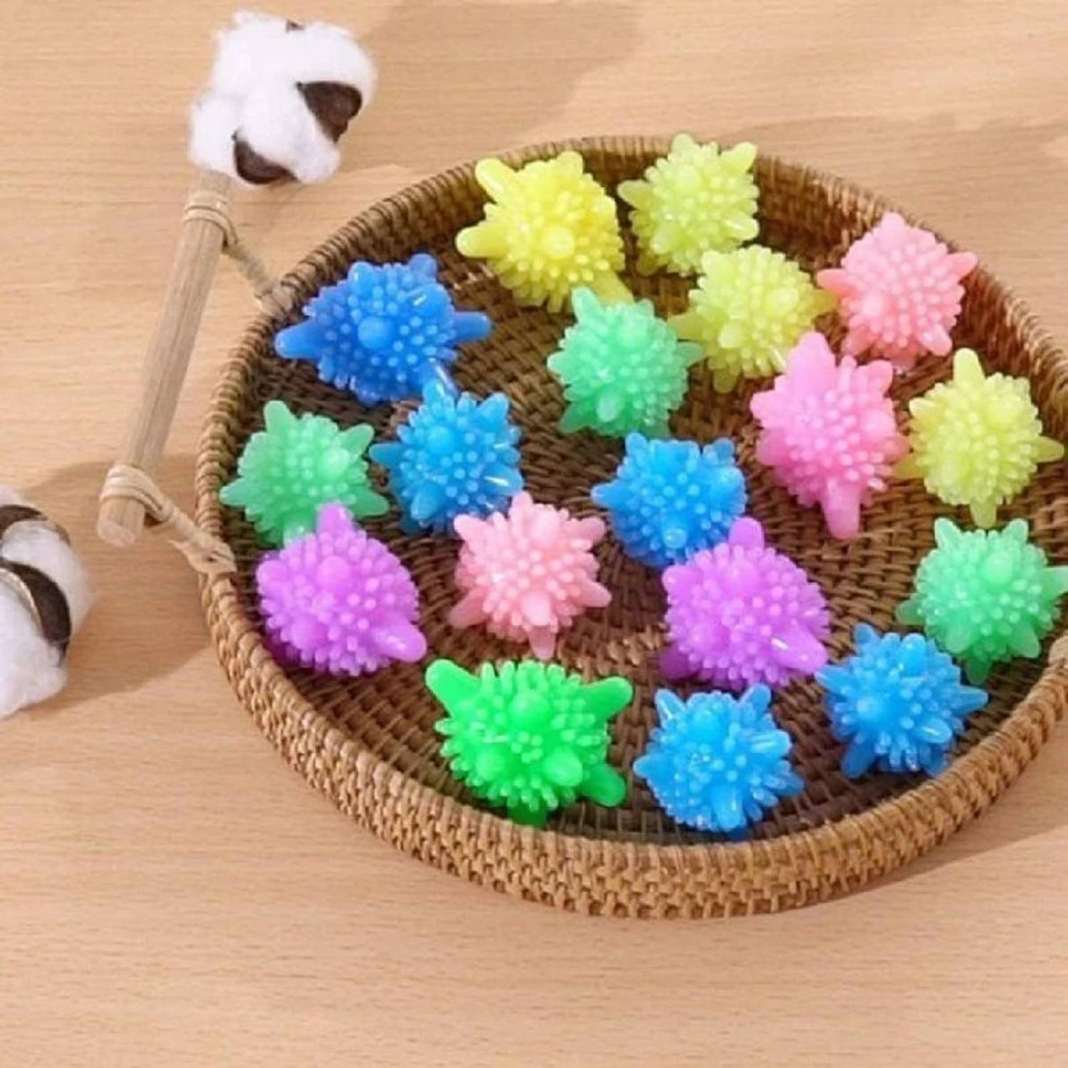 ADMONITION 18 pcs Reusable Spiky Laundry Balls for Washing Machine Detergent Bar