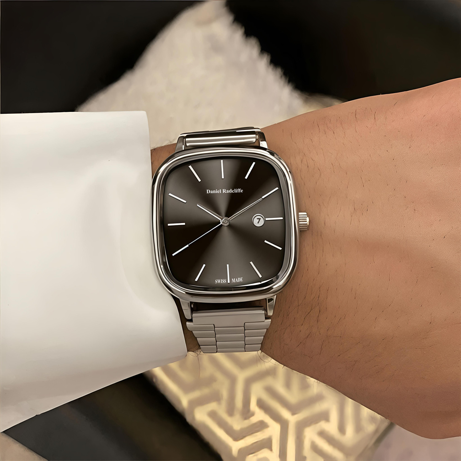 Image of Daniel Radcliffe AVM0031 UNISEX Date Function Working Free Size Adjutable Chain Lock Premium Quality Analog Watch - For Men