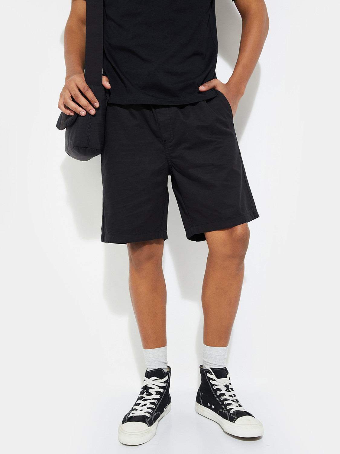 Image of MAX Solid Men Black Basic Shorts