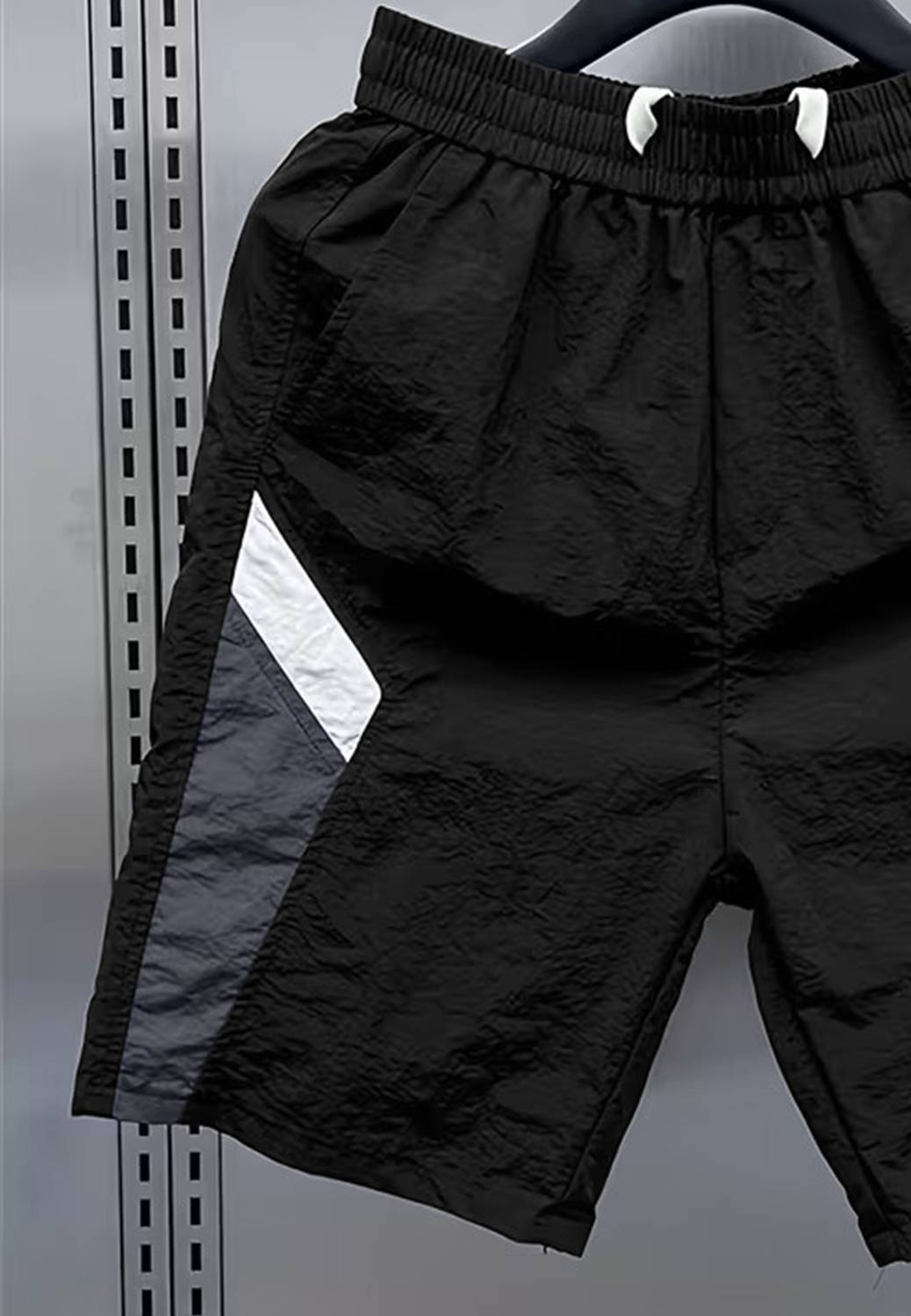 Lripsome Color Block Black Casual Shorts - Image 4