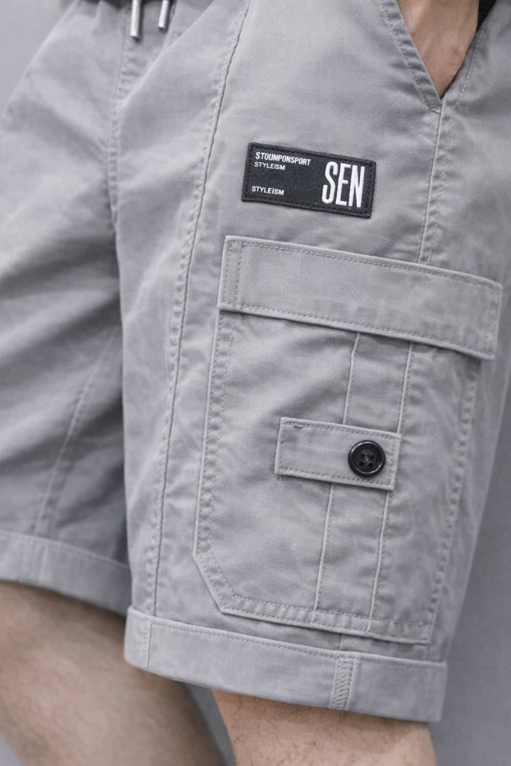 UWALD Men Multicolor Cargo Shorts - Image 5