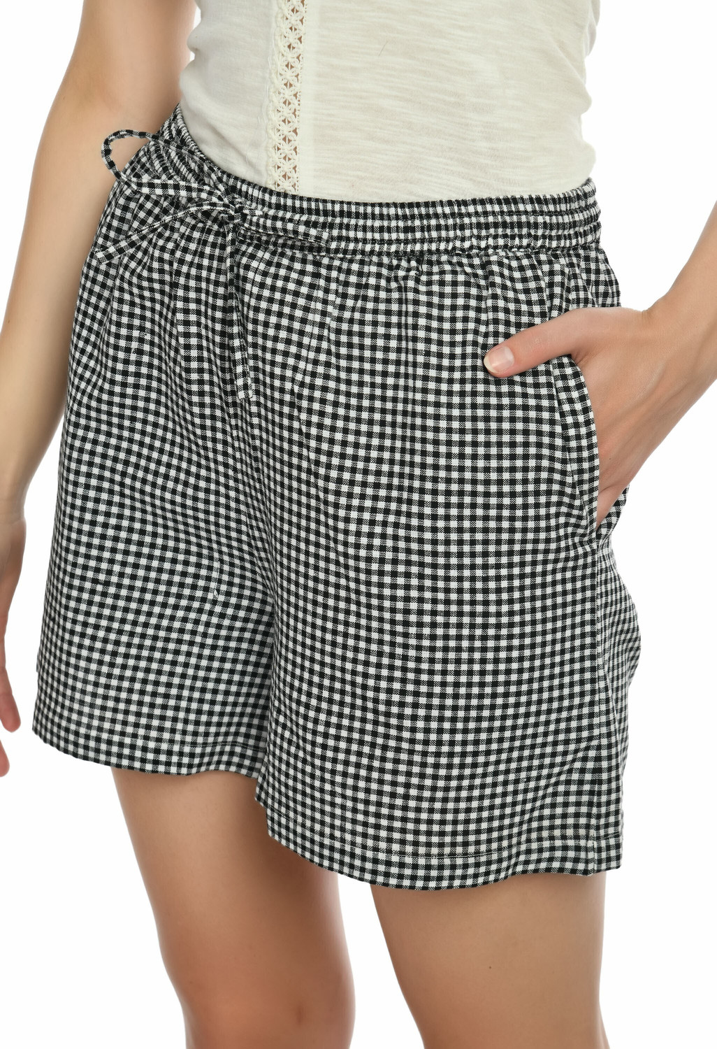 Image of KLART Checkered Women Black Regular Shorts