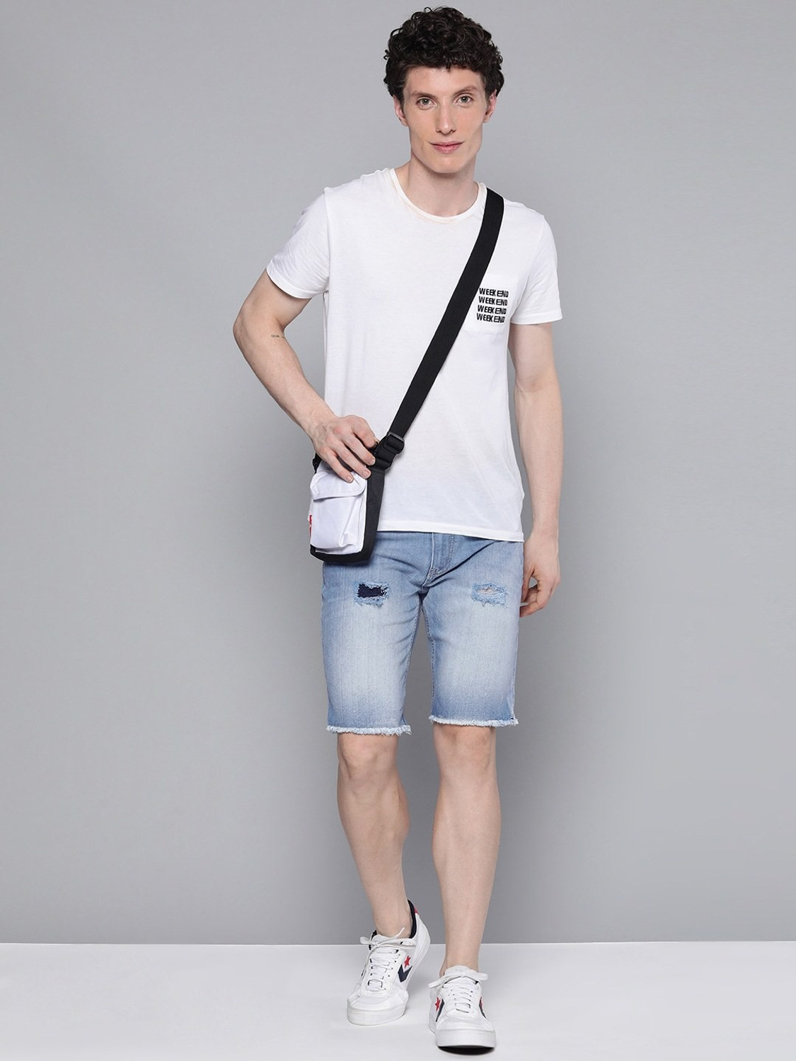 Image of The Indian Garage Co. Solid Men Blue Denim Shorts